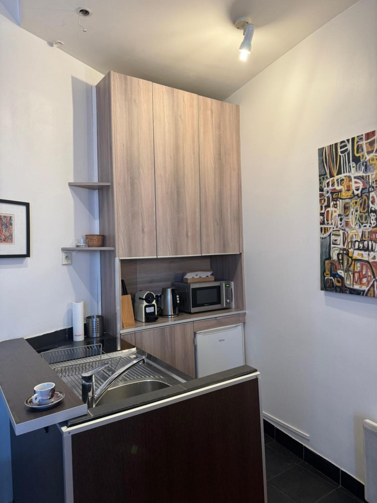 Appartement Typique Parisien Au Coeur Du Marais Bagian luar foto